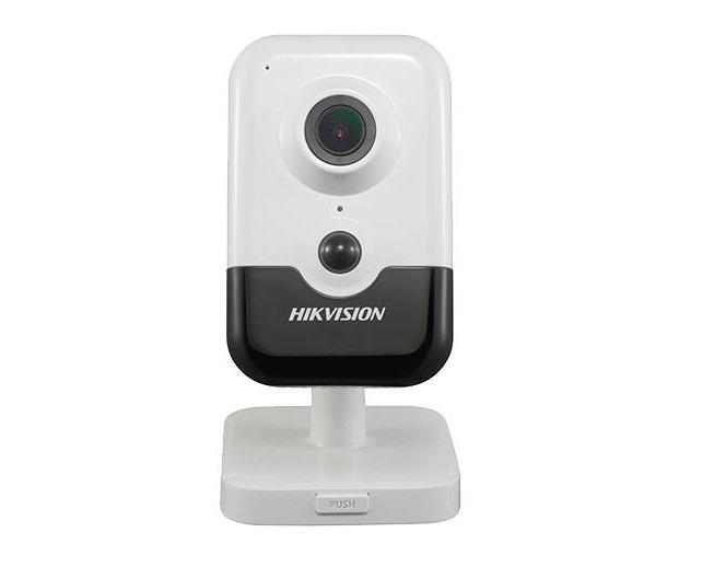 Camera supraveghere Hikvision IP Cube WIFI DS-2CD2423G0-IW(2.8mm)(W); 2 MP; WIFI; 1/2.7" Progressive Scan CMOS; rezolutie: 1920 x .1080@30fps; iluminare: Color: 0.01 Lux @ (F1.2, AGC ON), 0.028 lux @(F2.0, AGC ON), 0 lux with IR; compresie: H.265, H.265+; lentila 2.8mm, unghi vizualizare: horizontal