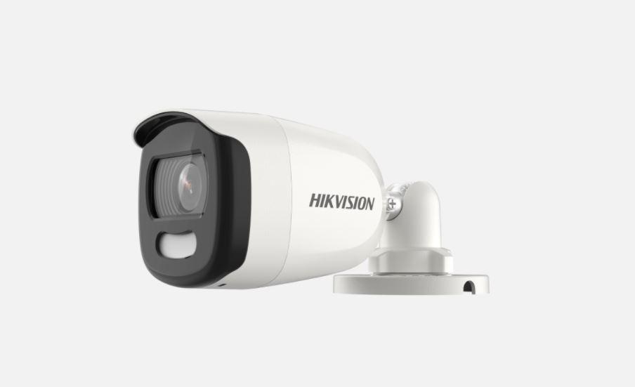 Camera supraveghere Hikvision Turbo HD DS-2CE10HFT-F28(2.8mm); 5MP, ColorVu - imagini color pe timp de noapte, senzor: 5 MP CMOS, rezolutie: 2560 (H) × 1944 (V) 5MP@20fps, iluminare: 0.0005 Lux @ (F1.0, AGC ON), 0 Lux cu lumina alba, lentila fixa: 2.8mm, distanta iluminare 20 metri cu ajutorul