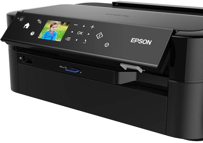 Multifunctional inkjet color CISS Epson L850, dimensiune A4 (Printare, Copiere, Scanare), viteza 37ppm alb-negru, 38ppm color, rezolutie 5760x1440 dpi, alimentare hartie 100 coli, scanner CIS rezolutie 1200x2400 dpi, Borderless print, CD/DVD print, display LCD color touchscreen 6,9cm, interfata: USB