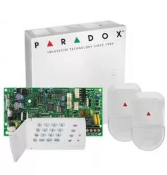 Centrala Paradox SP 4000; 4 intrari de zona sau 8 cu ATZ, extensibila la 32 zone; suporta 32 zone radio in conjunctie cu RX1; 2 partitii (1 partitie daca se foloseste tastatura K636); 1PGM pe placa; 12 PGM in total; sursa de alimentare in comutatie de 1.1A; programare via BabyWare ; consum iesire