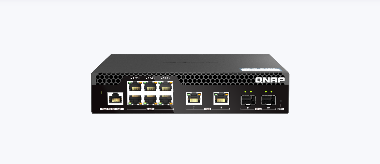 Switch QNAP M2106R CPU Marvell 98DX2528, 6 porturi 2.5Gbps, 2 porturi 10Gbps SFP+, 2 porturi 10GbE RJ45, rackabil, web-managed, garantie2 ani