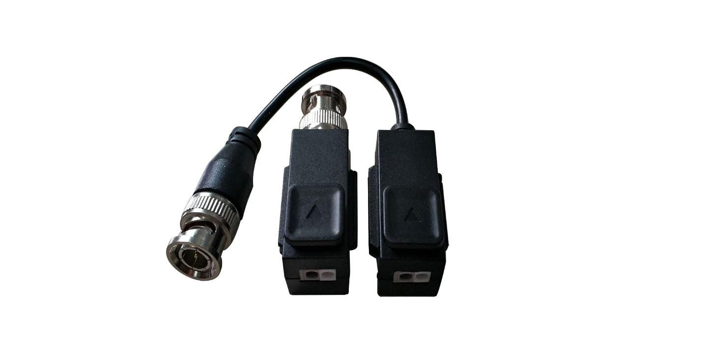 Video balun DS-1H18S/E(C);307400306,Video balun pasiv  Hikvision, DS- 1H18S/E(C); set 2 bucati ( o bucata cu cablu si o bucata fara cablu); transmite semnal video pe cablu UTP pana la 250m si pentru camere PoC pana la 150m; compatibil standard HDCVI/TVI/AHD/CVBS, greutate 32g